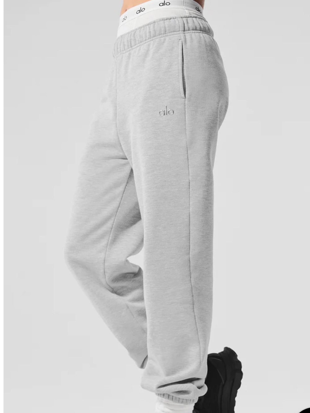 ALO YOGA Accolade Sweatpants in Athletic Heather Grey sz L - Picture 7 of 8